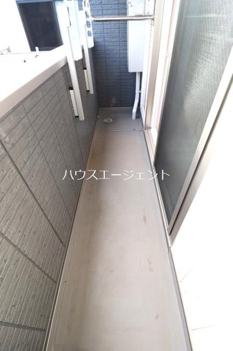 バルコニー　洗濯物も干せます。