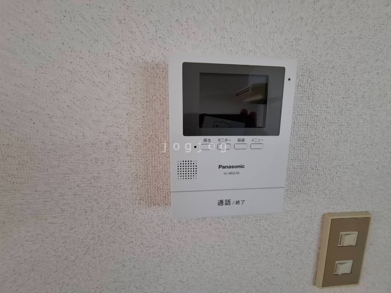 セキュリティ　モニター付きインターホンで来客確認も安心です！