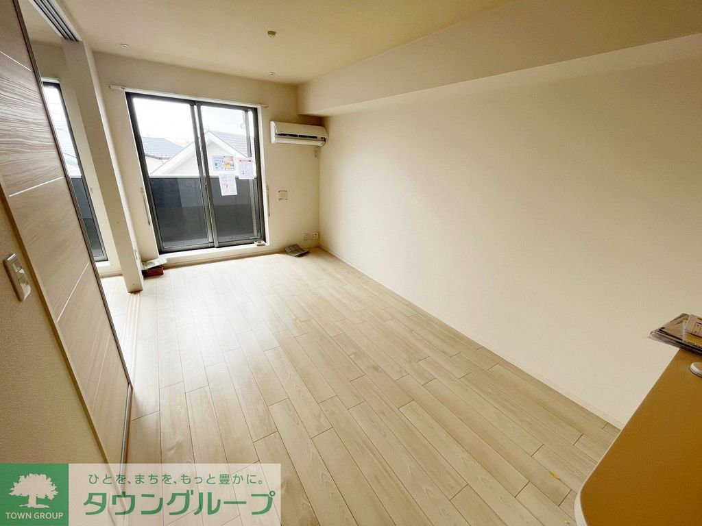 小田急江ノ島線 湘南台駅 徒歩11分 3階建 築12年の居間写真