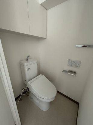 東京メトロ千代田線 町屋駅 徒歩8分 7階建 築1年のトイレ写真