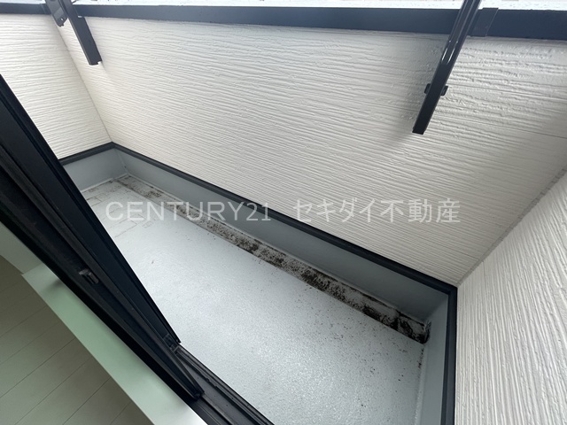西山本町6丁目ガレージ付戸建の内装写真