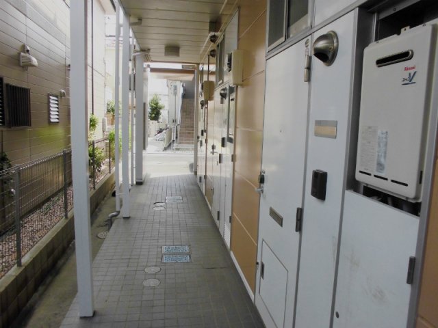 レオパレスクレールセゾンの外観写真