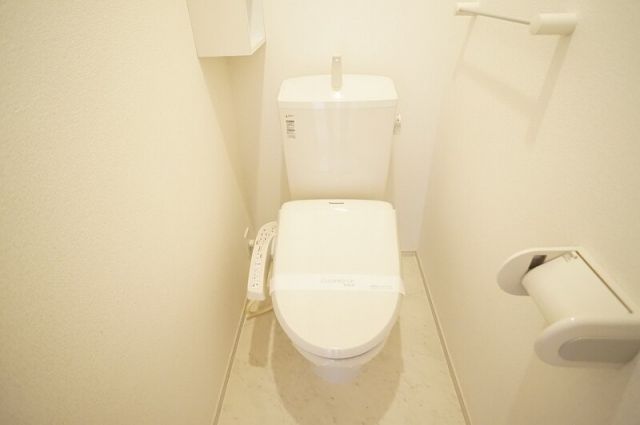 ヴィラ・フェリーチェIIIのトイレ写真