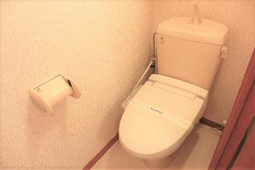 レオパレス樹のトイレ写真