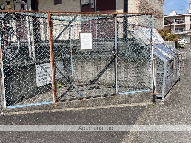 レオパレスカネキュウの外観写真