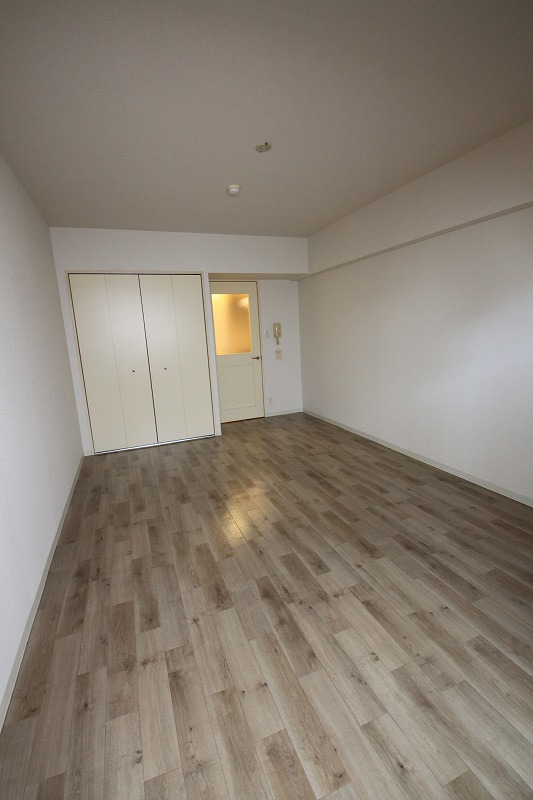 第21友建ビルの居間写真