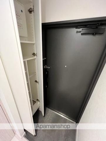 シーズンフラッツ浅草言問通りの玄関写真