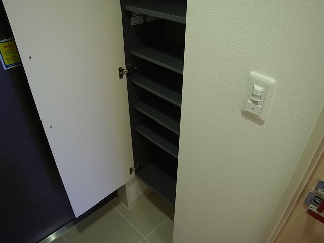 その他設備　シューズボックス