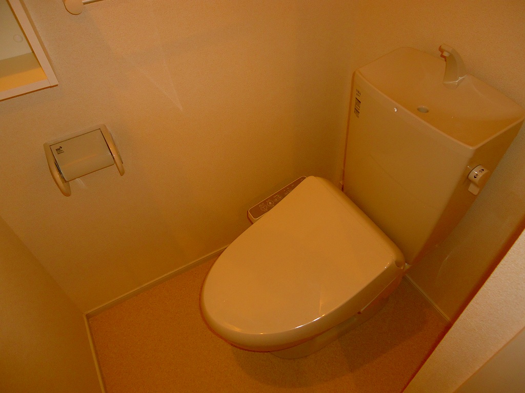 フランボワーズ篠山 Iのトイレ写真