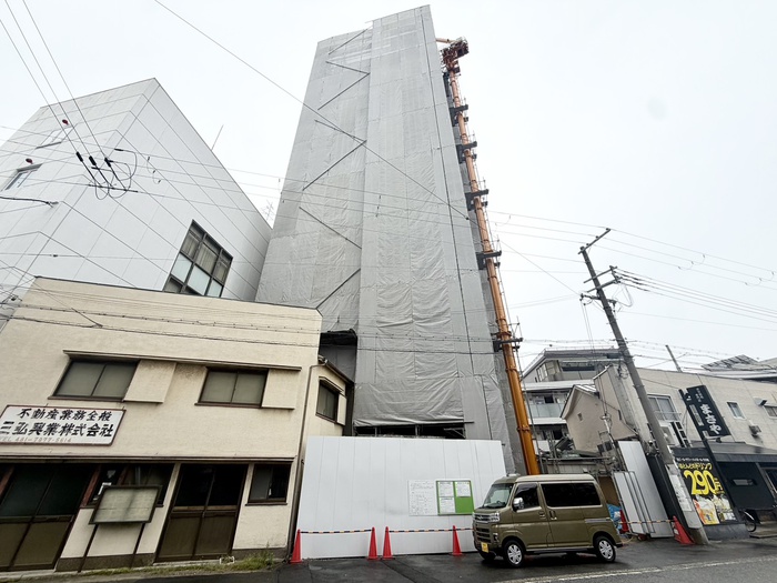 建物外観　建築中