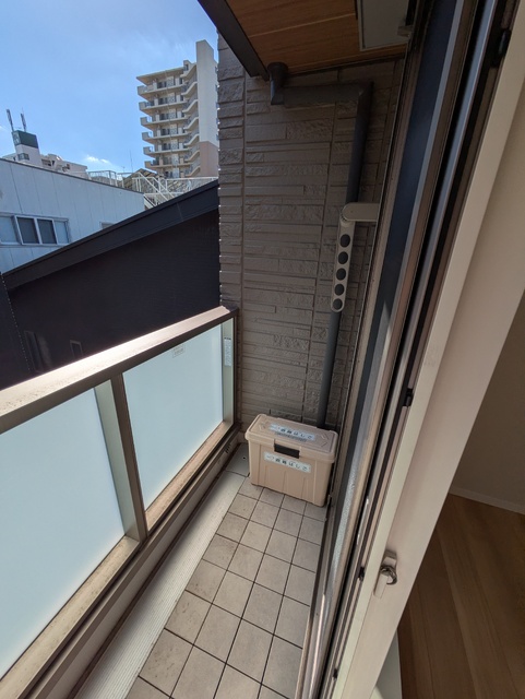 バルコニー　バルコニー　南向き