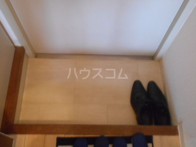 ヤングヴィレッジ嵯峨の玄関写真