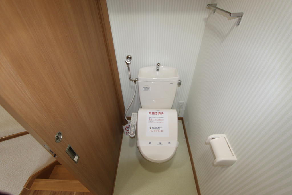 ＪＲ函館本線 稲穂駅 徒歩24分 2階建 築9年のトイレ写真