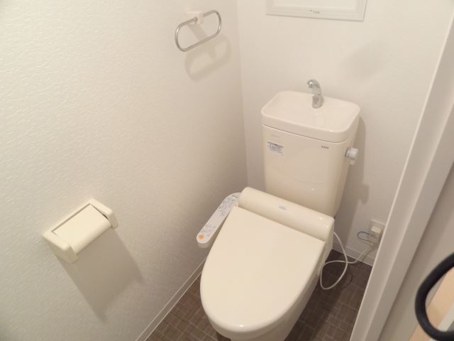 トイレ　トイレも広々としていて快適♪