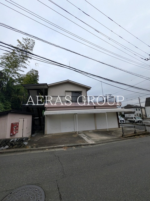 都営大江戸線 光が丘駅 バス乗車時間：17分 最寄りバス停で下車 徒歩1分 築57年