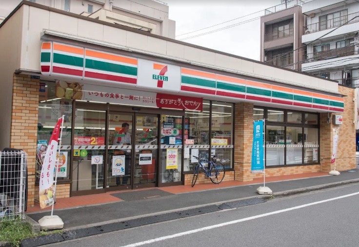 コンビニ　セブンイレブン墨田菊川1丁目店（コンビニ）まで200m