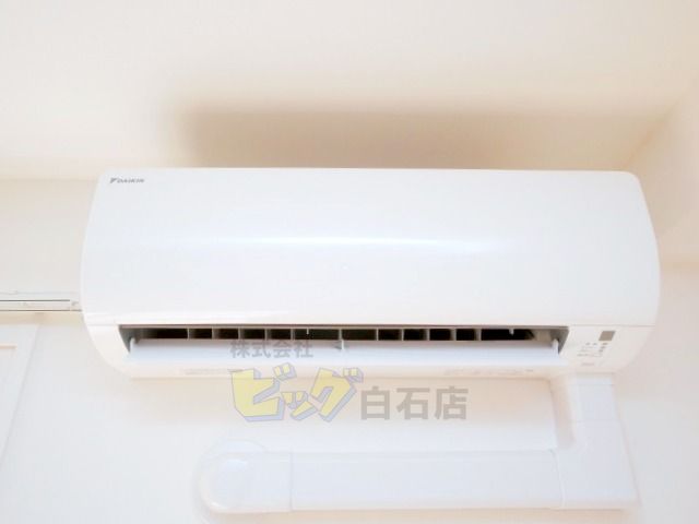 その他設備　夏も快適なエアコン付きです♪