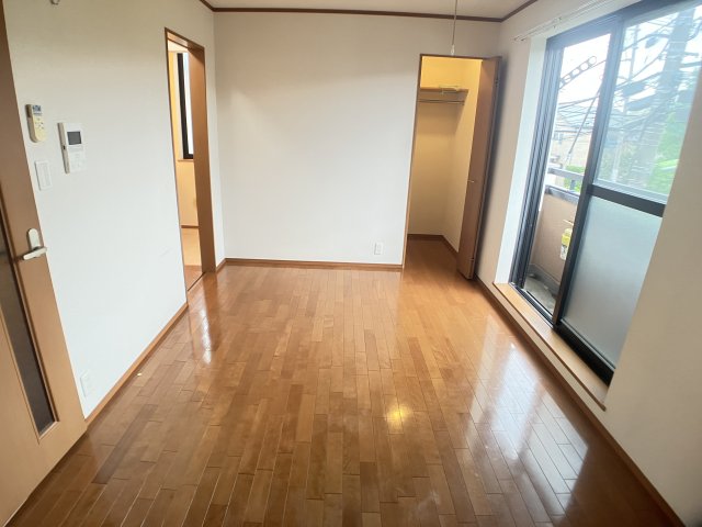 居室・リビング　※同物件別部屋参考写真