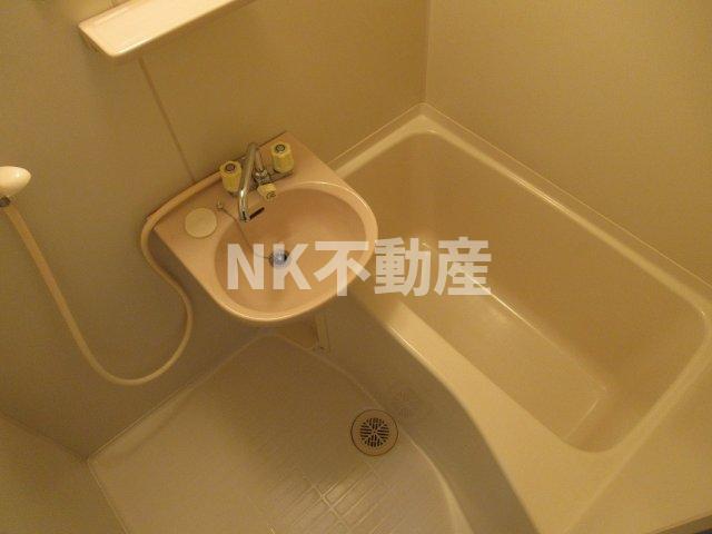 バス・シャワールーム　日々の疲れを癒すお風呂付です