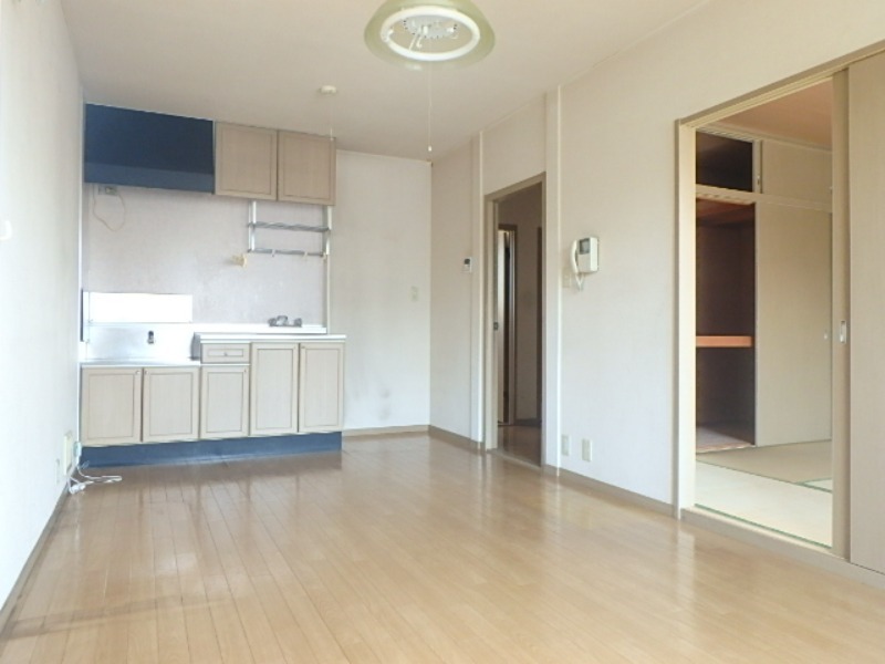 居室・リビング　図面と現状に相違がある場合には現状を優先