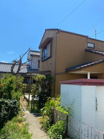 平尾町上藤井戸建の建物外観