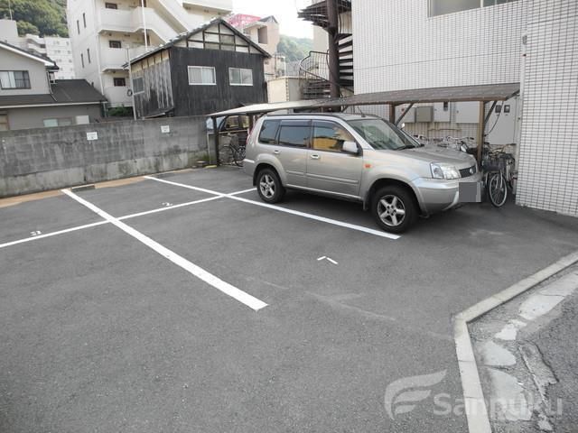 【プレアール鉄砲町の駐車場】