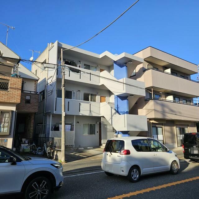 藤沢市羽鳥のマンションの建物外観