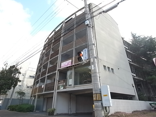 【神戸市須磨区須磨浦通のマンションの建物外観】