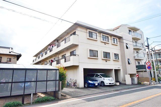 府中市若松町のマンションの建物外観