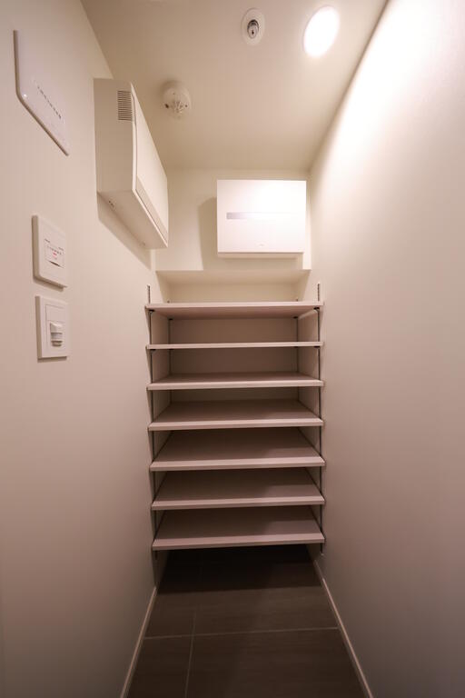 収納　シューズインクローゼット