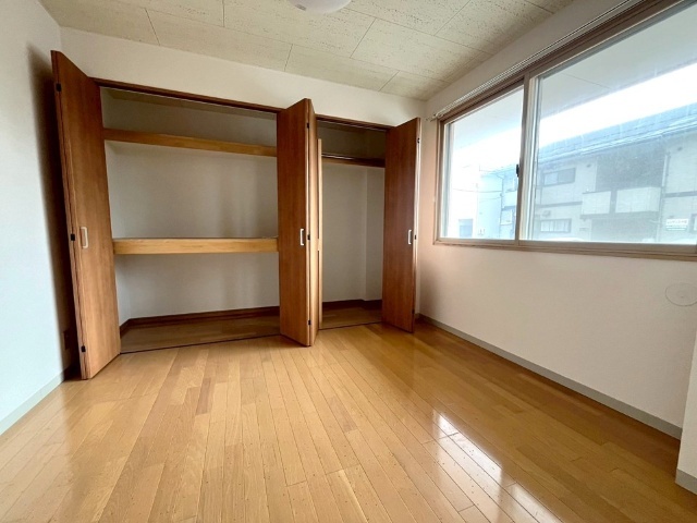 居室・リビング　洋室５帖