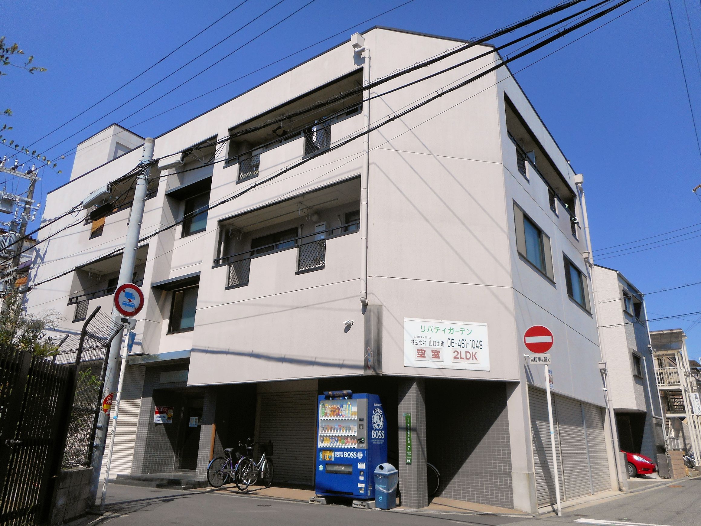 建物外観　全室角部屋です