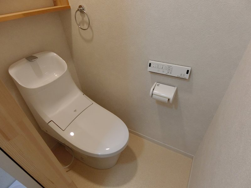 トイレ　同型タイプ