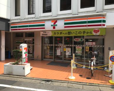 コンビニ　セブンイレブン世田谷下北沢店（コンビニ）まで215m