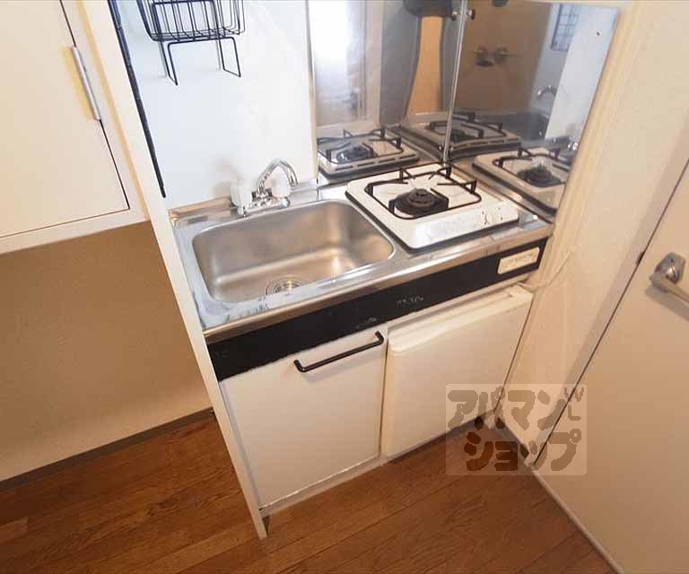 キッチン　一口ガスコンロ付