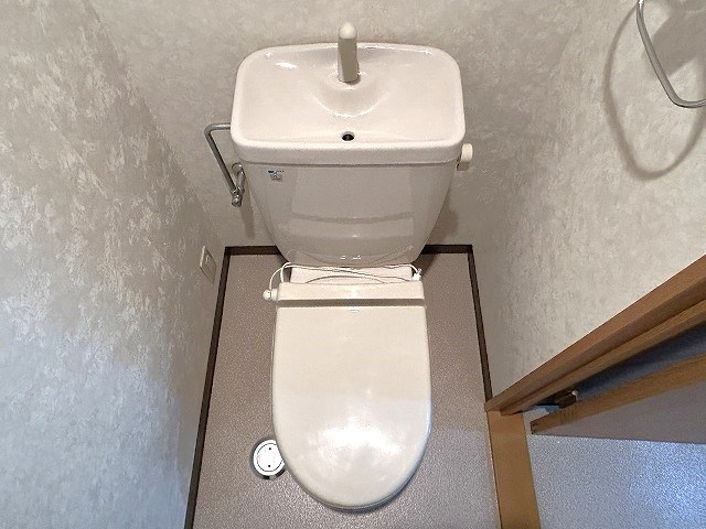トイレ　参考写真。