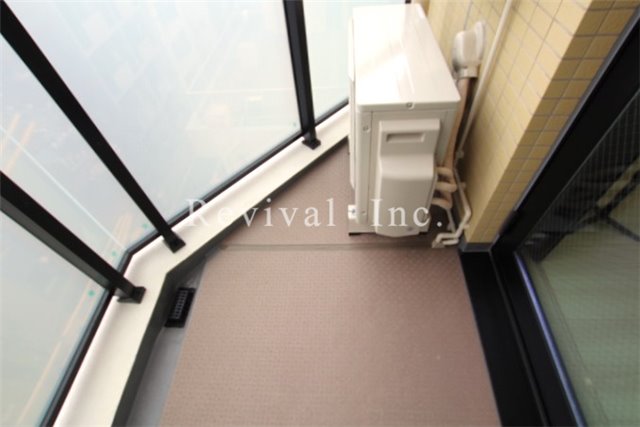 バルコニー　広々したバルコニー