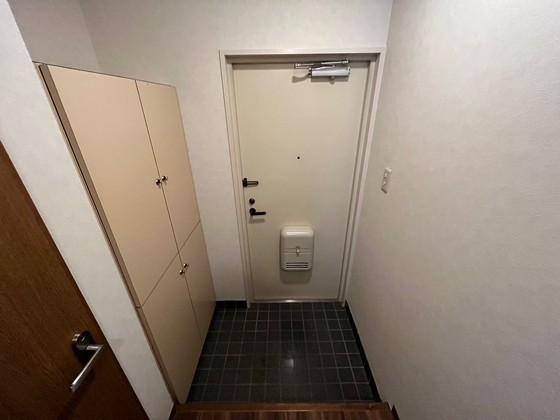 玄関　※別部屋の写真です