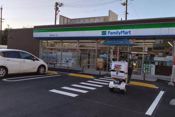 コンビニ　昭和塩付通三丁目店（コンビニ）まで400m