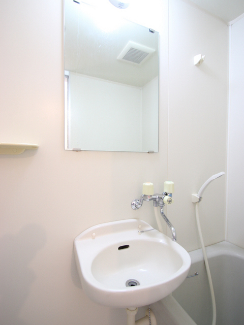 洗面設備　※他のお部屋の参考写真の為、原状優先です。
