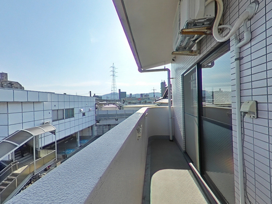バルコニー　※別部屋の写真です