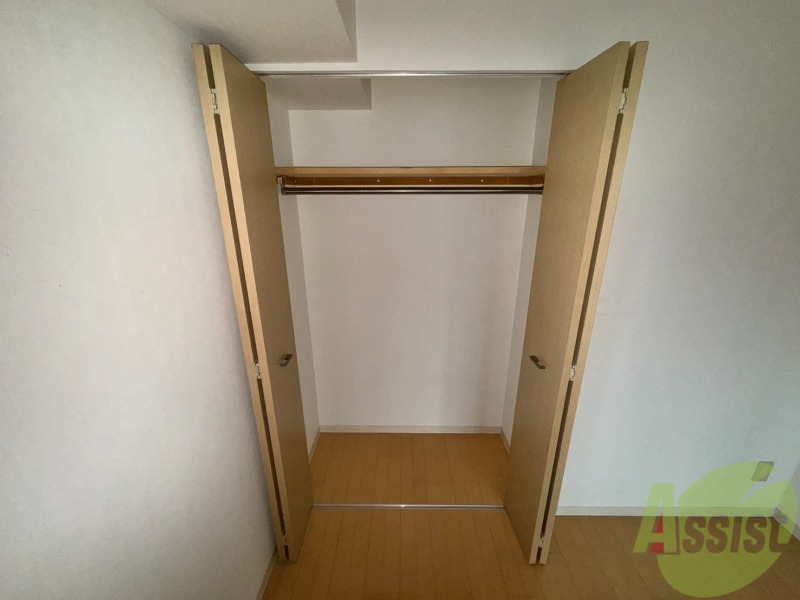 収納　こちらには収納スペースがあります。あると便利ですね！