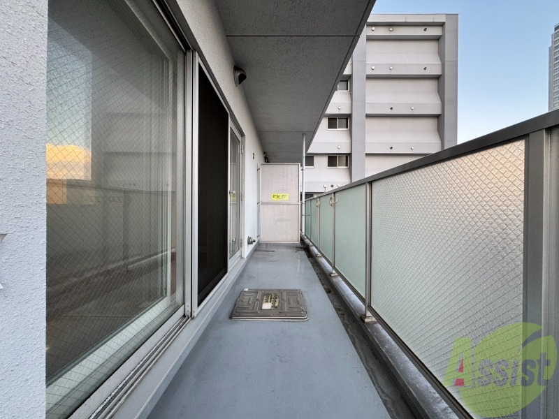 バルコニー　バルコニーです。洗濯物を干したり一息ついたりできますね！