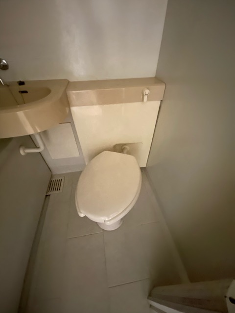 トイレ　浴室内にトイレがあります☆