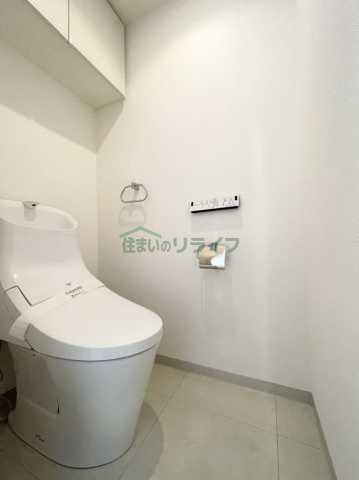 トイレ　コンフォリア神田神保町