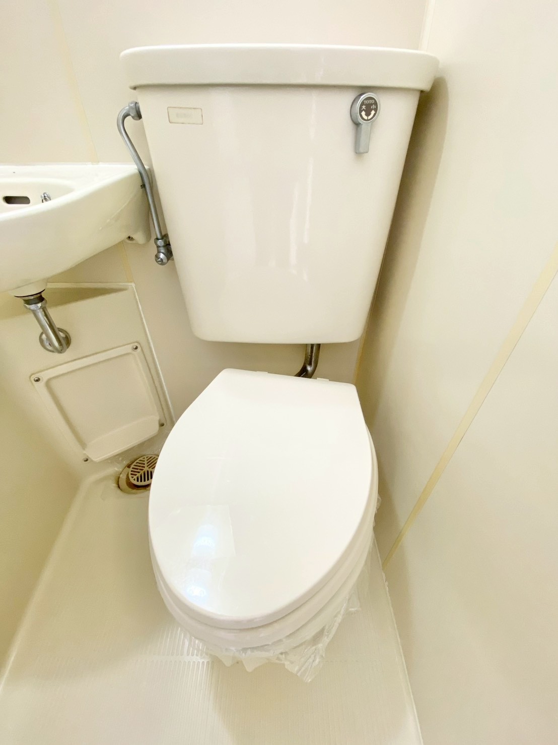 トイレ　※同物件別号室の写真になります