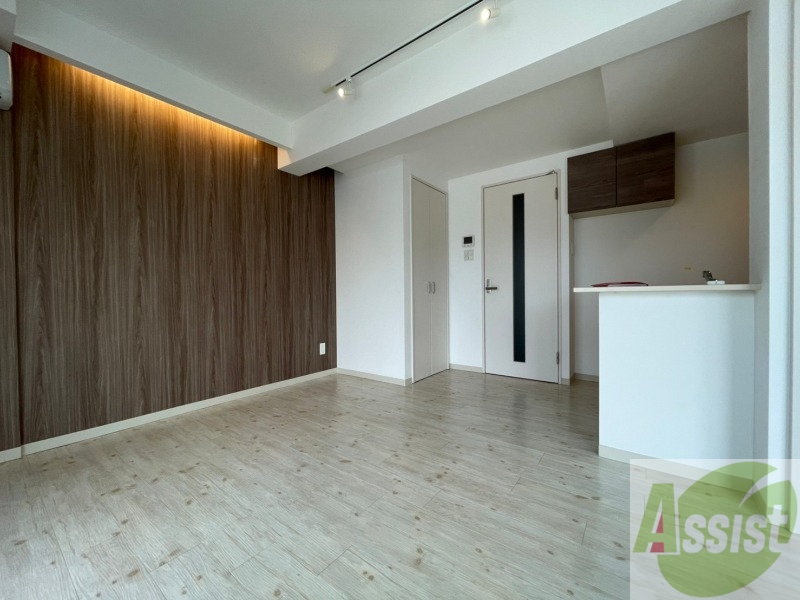 居室・リビング　広くてキレイなお部屋が広がっていて、充実した生活が送れそう。