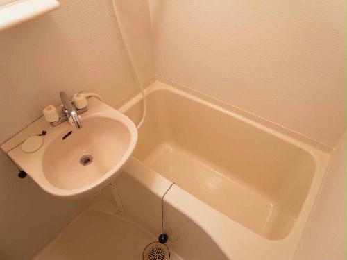 バス・シャワールーム　仕様、設備は現況と異なる場合があります。