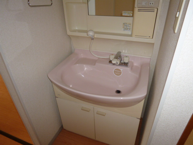 洗面設備　洗髪洗面化粧台に変更