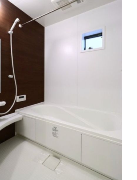 バス・シャワールーム　コンパクトで使いやすいお風呂です